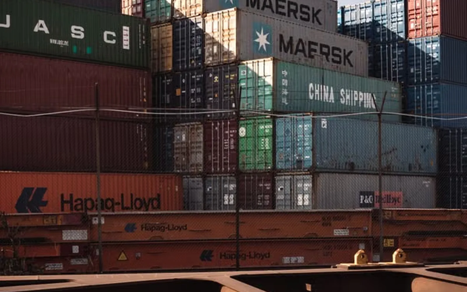 Contenedores de comercio internacional entre China y Argentina